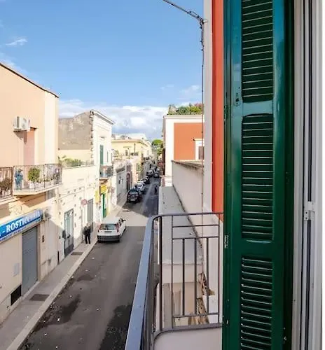 Thetinyhouse 70128 *