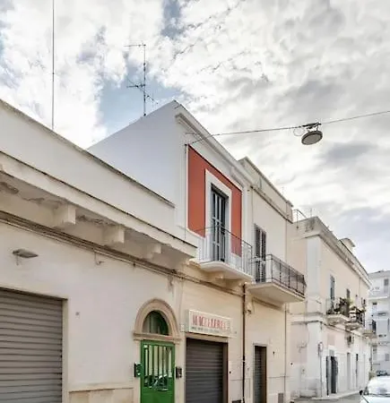 Thetinyhouse 70128 * バーリ