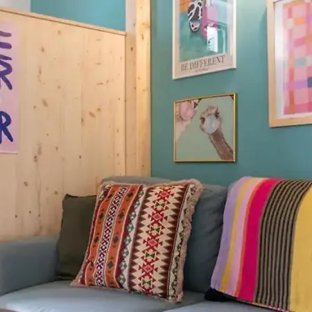 Thetinyhouse 70128 アパート バーリ